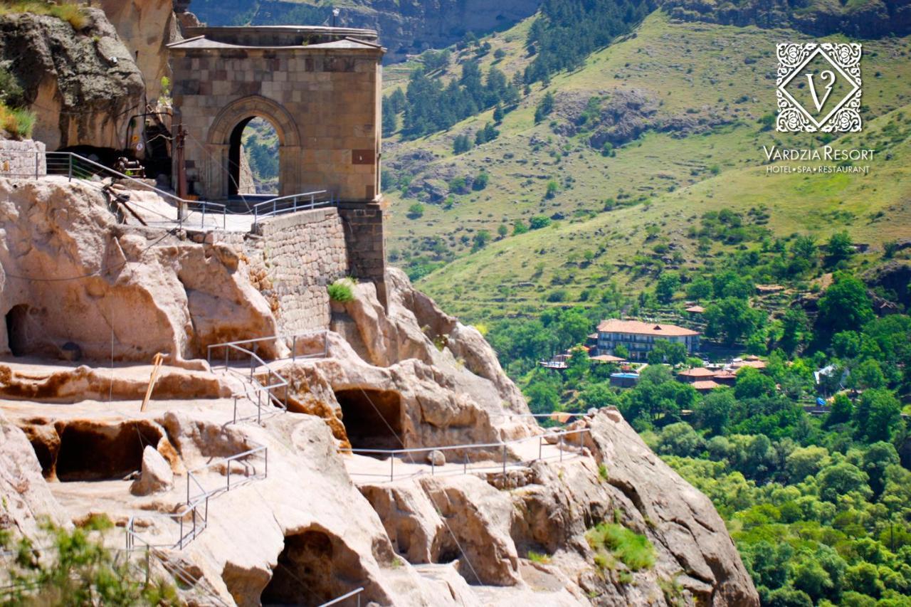 Vardzia Готель 4*
